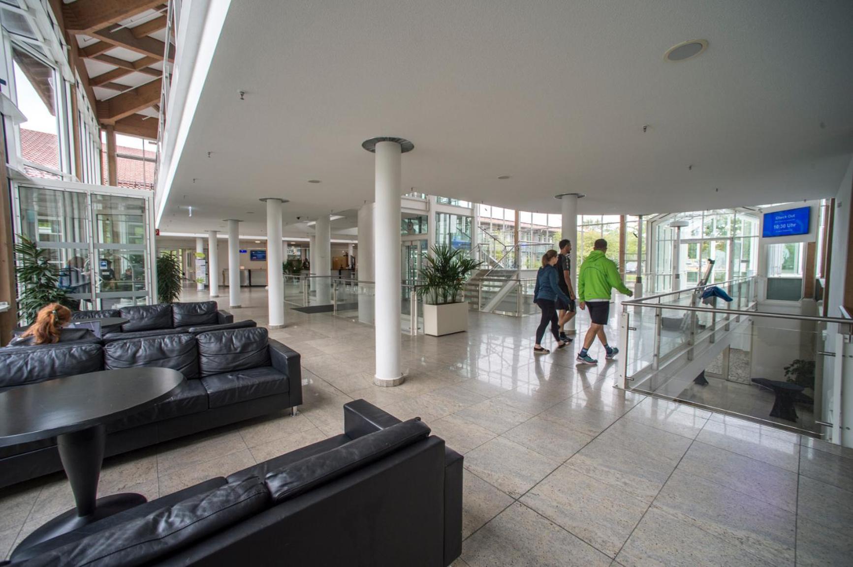 Sportschule Oberhaching Exterior foto