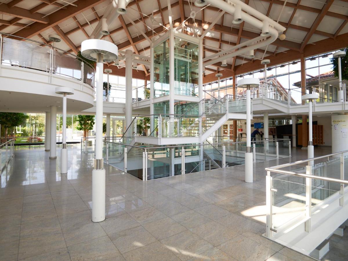 Sportschule Oberhaching Exterior foto